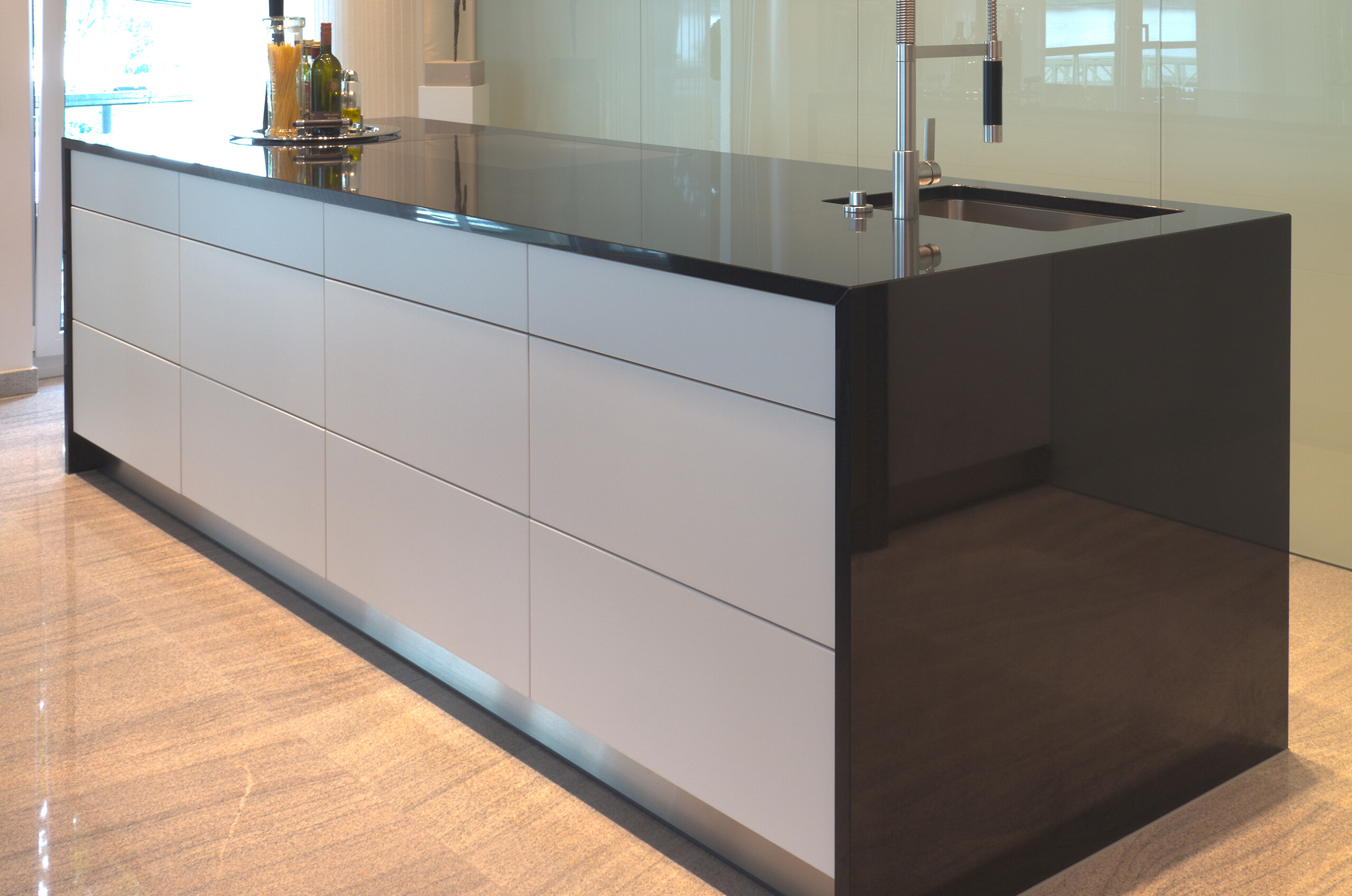 Küchenarbeitsplatten Naturstein – Nero Assoluto Küchenarbeitsplatten Naturstein – Nero Assoluto