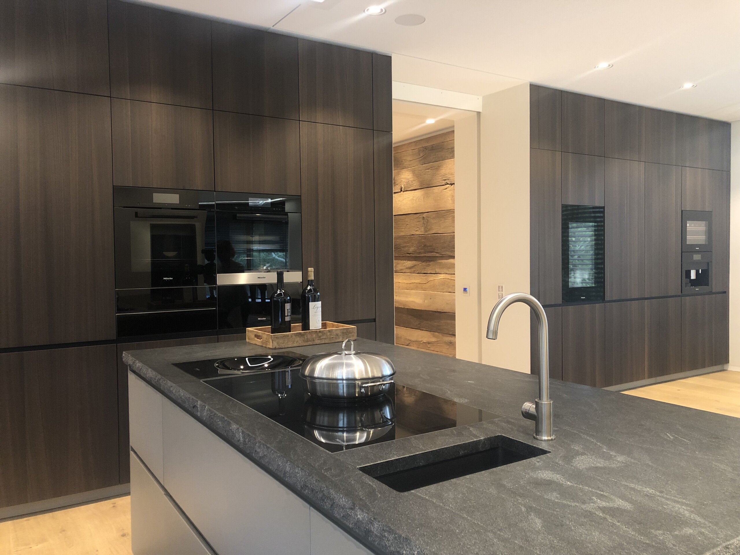 Küchenarbeitsplatten Naturstein – Virginia Black